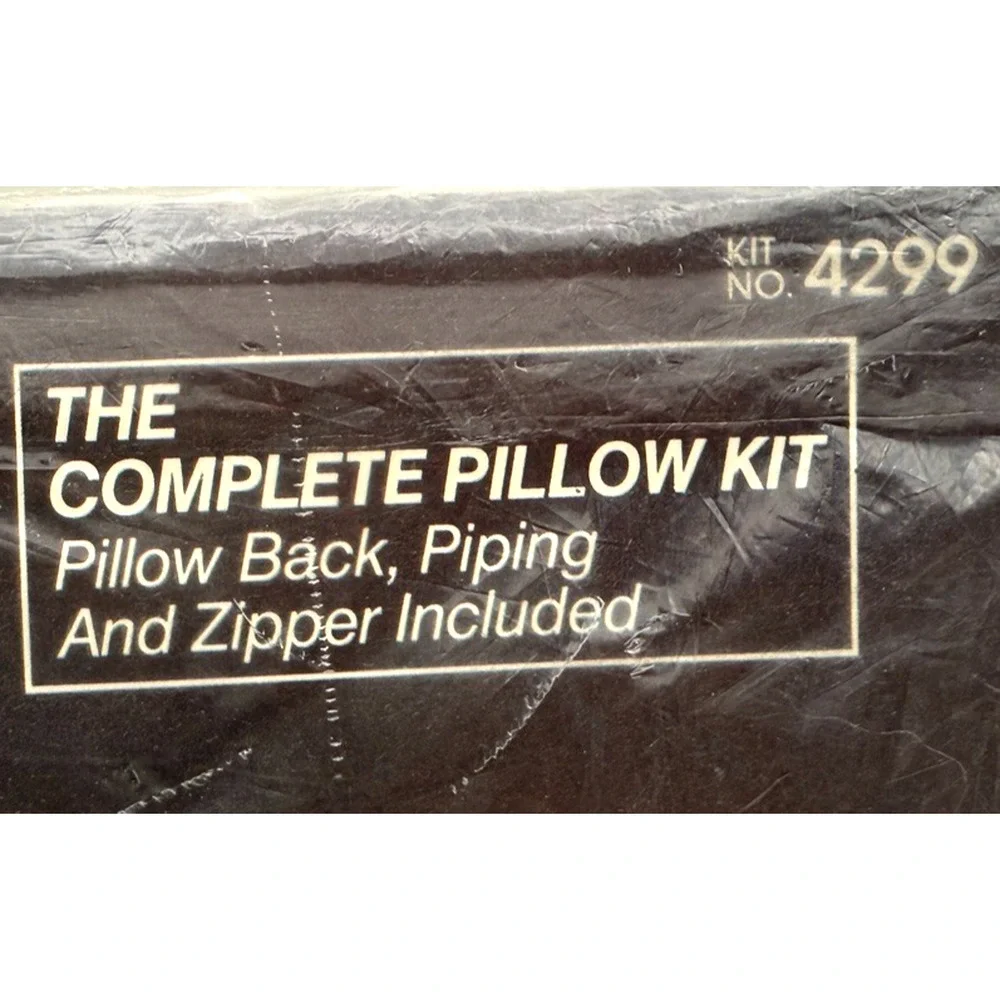 Bucilla Needlepoint Pillow Kit Cozy Kitten 4299 Cushion Cat Vintage NOS Sealed